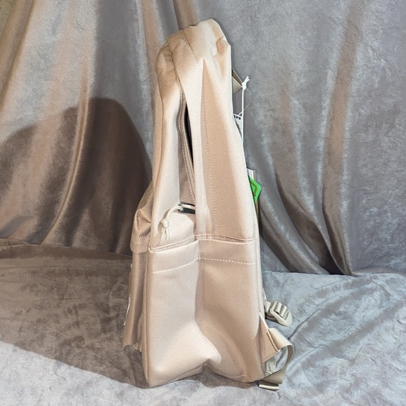 🆕 Herschel Supply Company Backpack - Picture 4 of 10